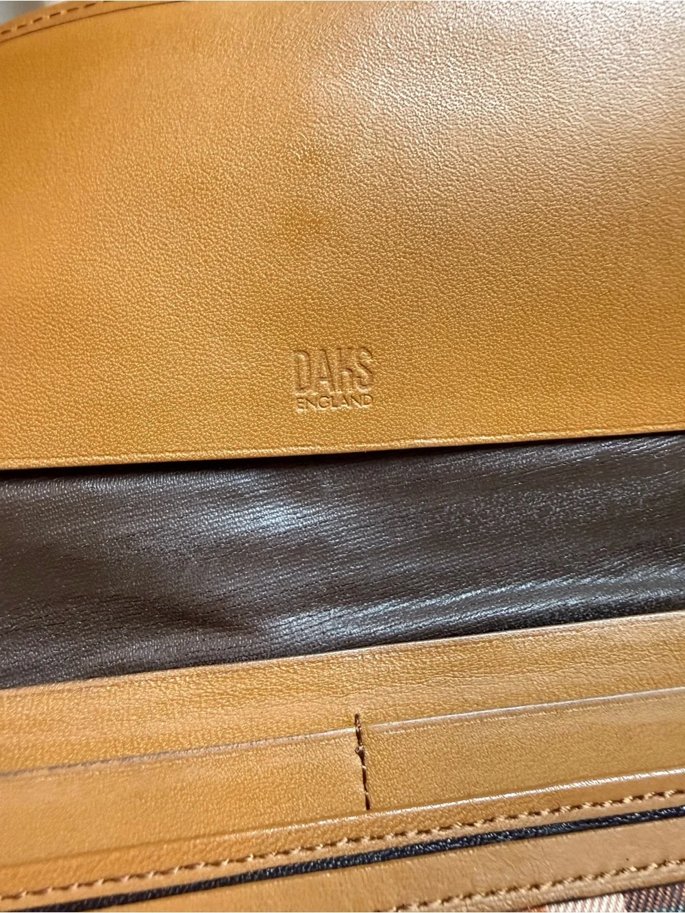 daks England Plaid Pattern checkbook Wallet with Tan Trim